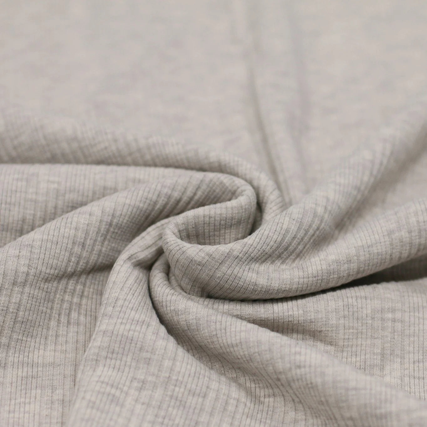 Rib Jersey mit unregelmäßigen Rippen