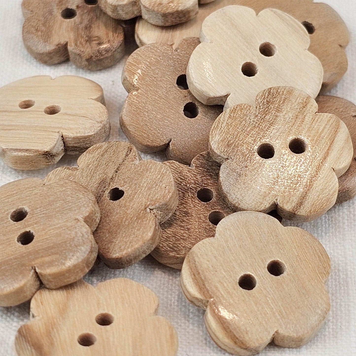 Holzknopf Blume aus echtem Olivenholz - elli&else