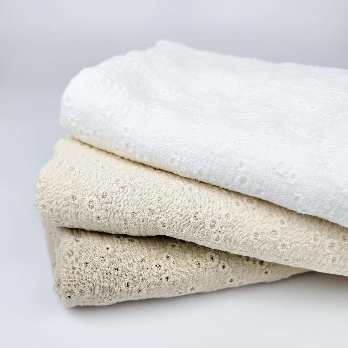 Musselin Embroidery Millefleurs natural - Stoff bei elli&else