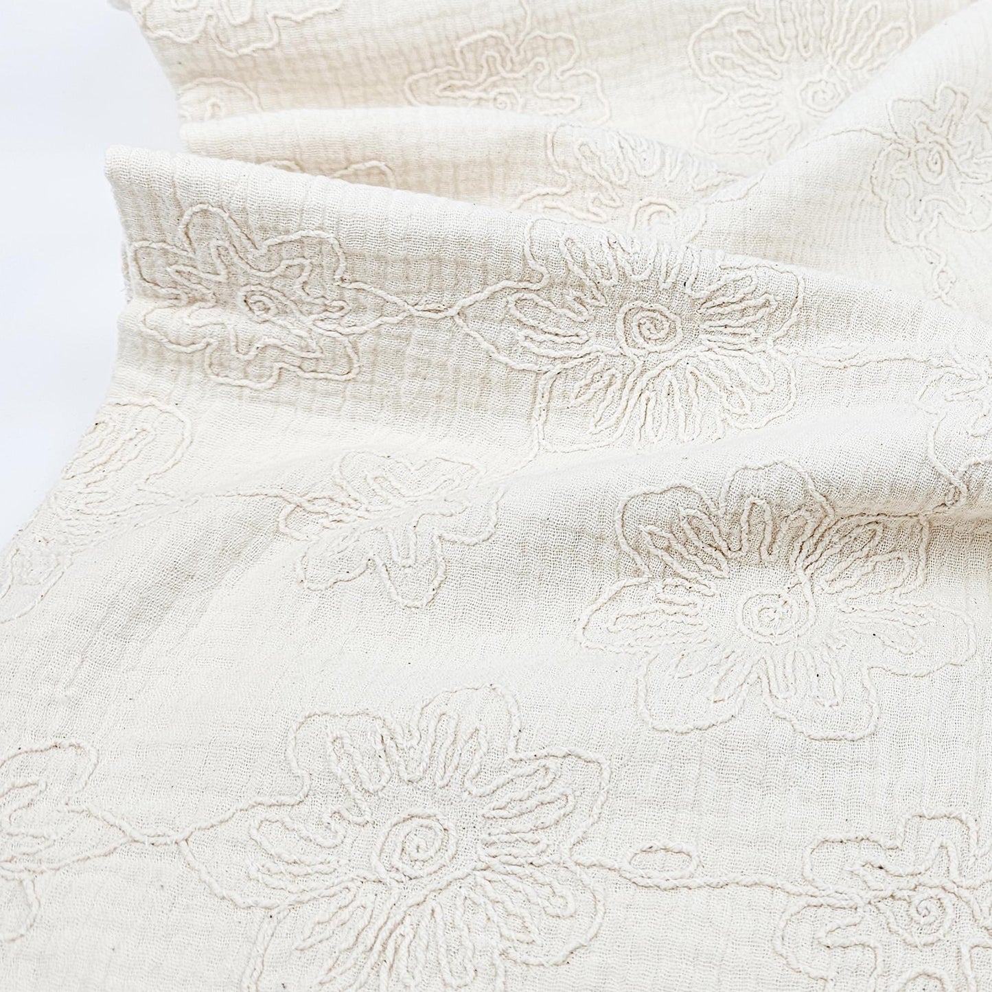 Musselin naturweiß mit Blumenstickerei Meterware - elli&else
