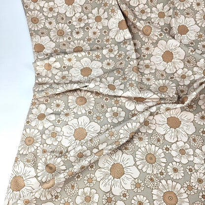 Jersey Beach Flowers von Family Fabrics - elli&else