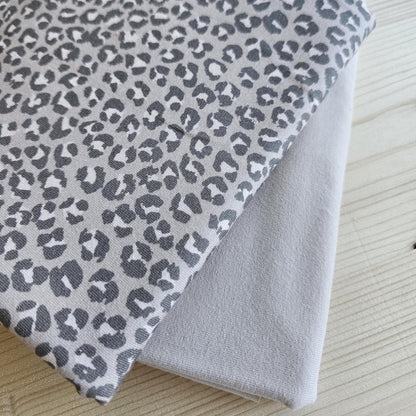 Jersey Leo greige von Family Fabrics - elli&else