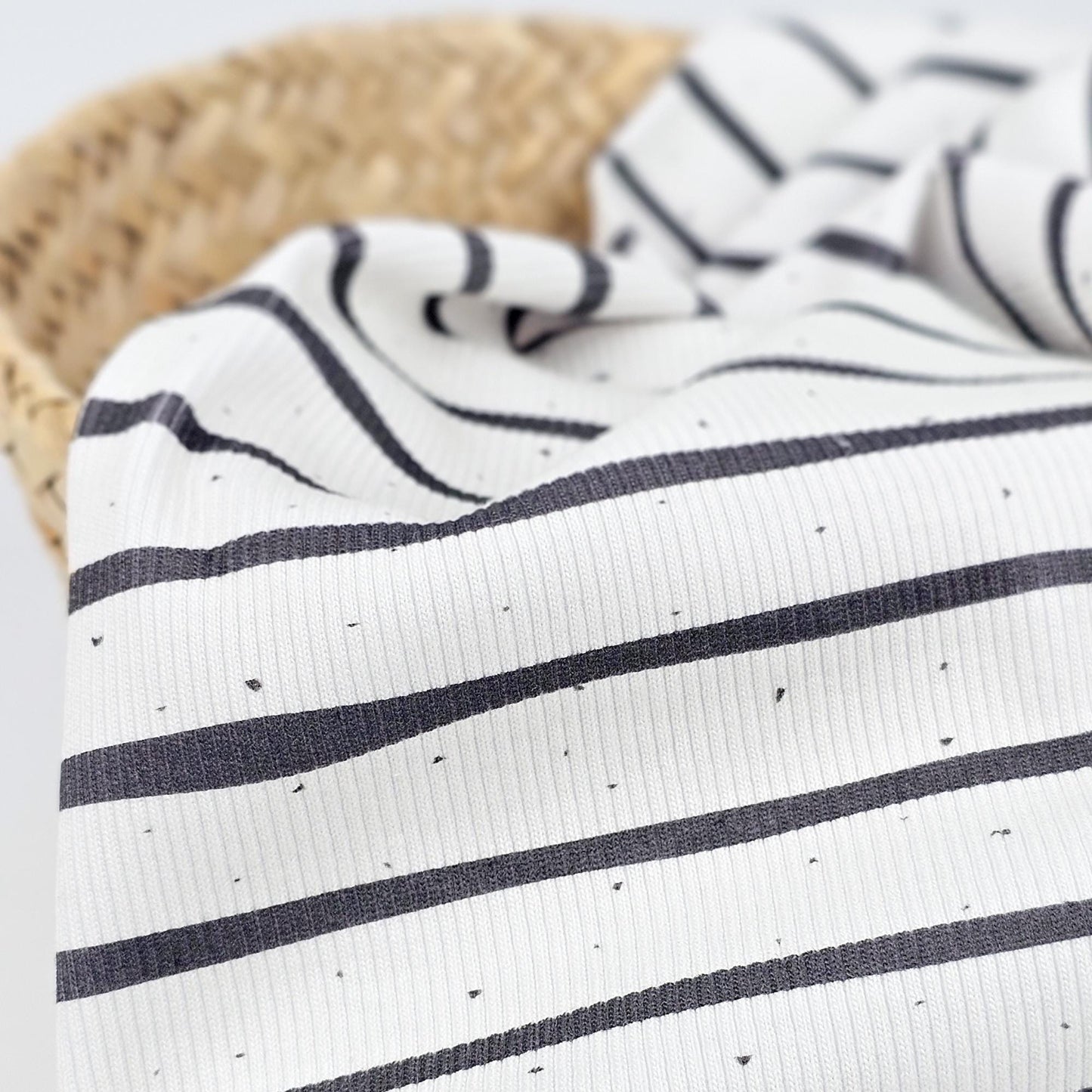 Rib Jersey Konfetti Streifen schwarz weiß