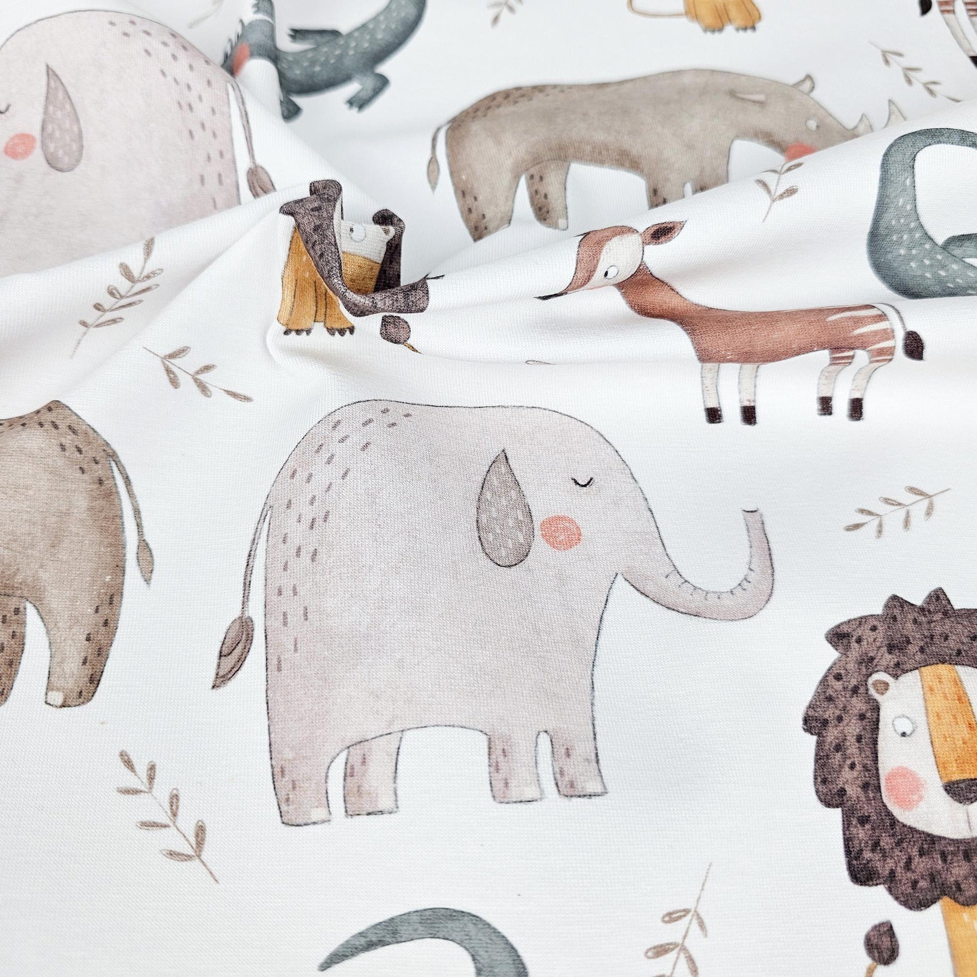 Jersey Afrika: Elefant, Löwe, Nashorn Meterware - elli&else