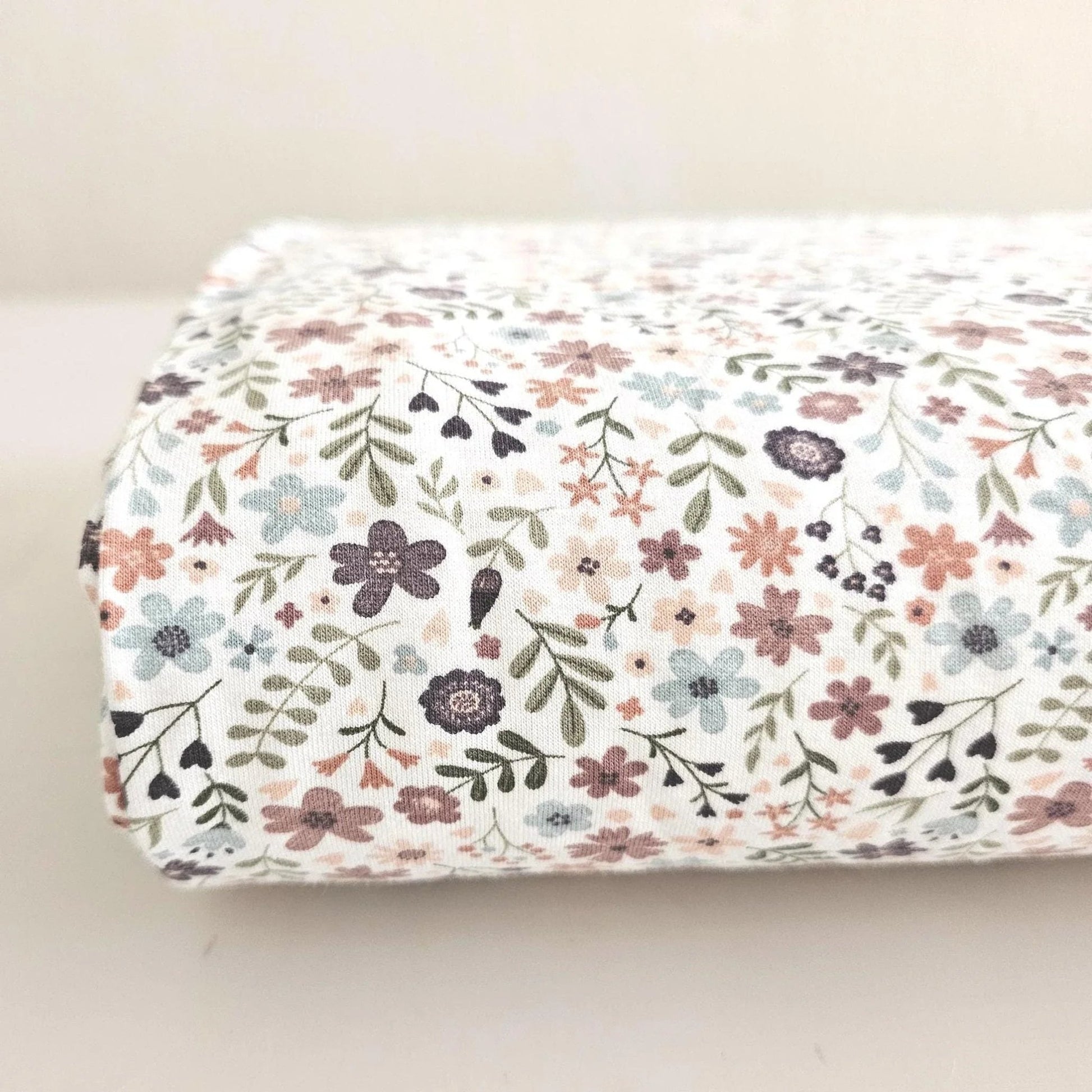 Jersey Blüten und Blätter Meterware - elli&else