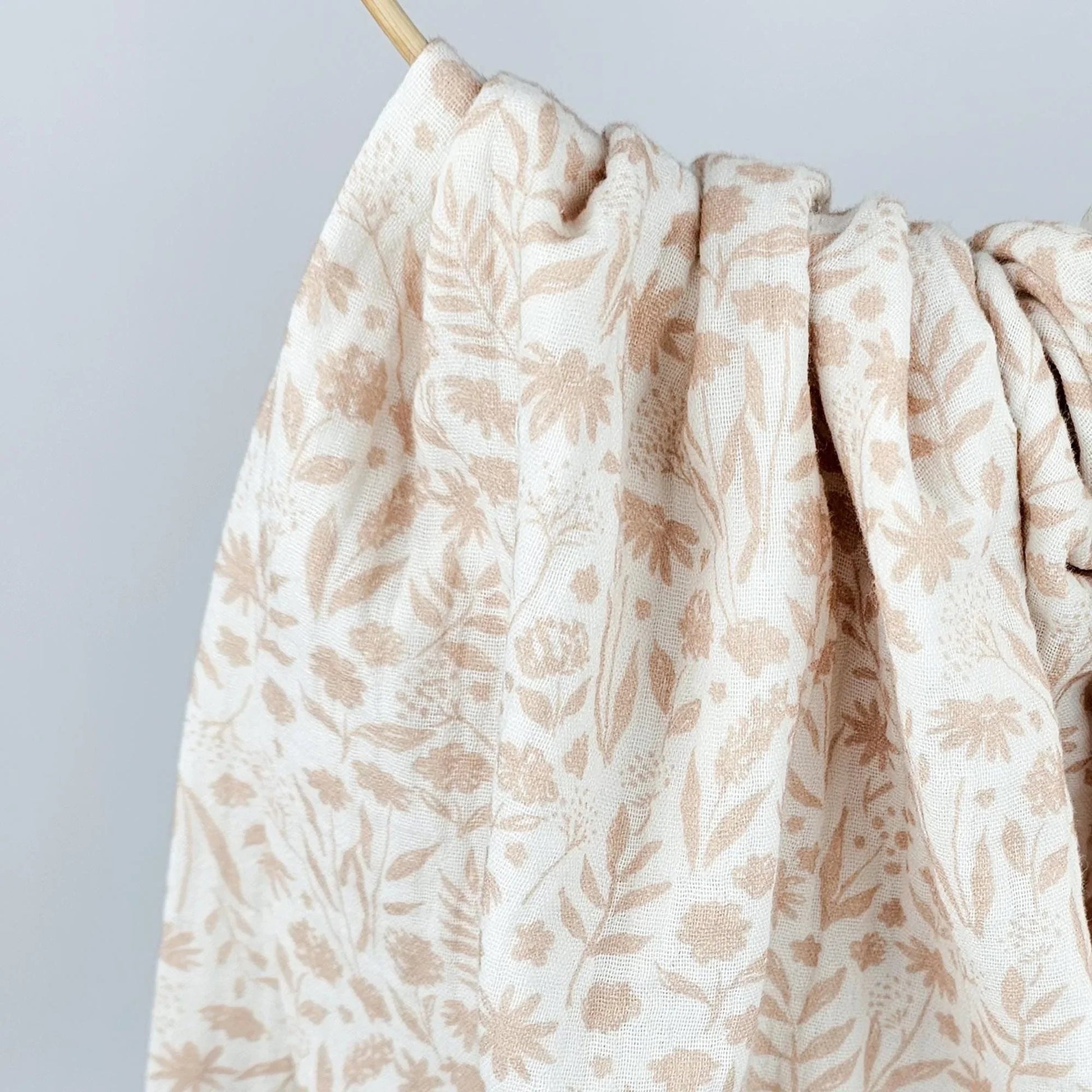 Musselin Blumenprint rosé Meterware - elli&else