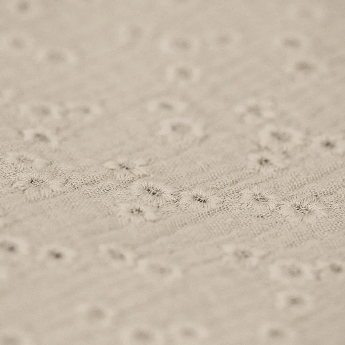 Musselin Embroidery Millefleurs beige Meterware - elli&else