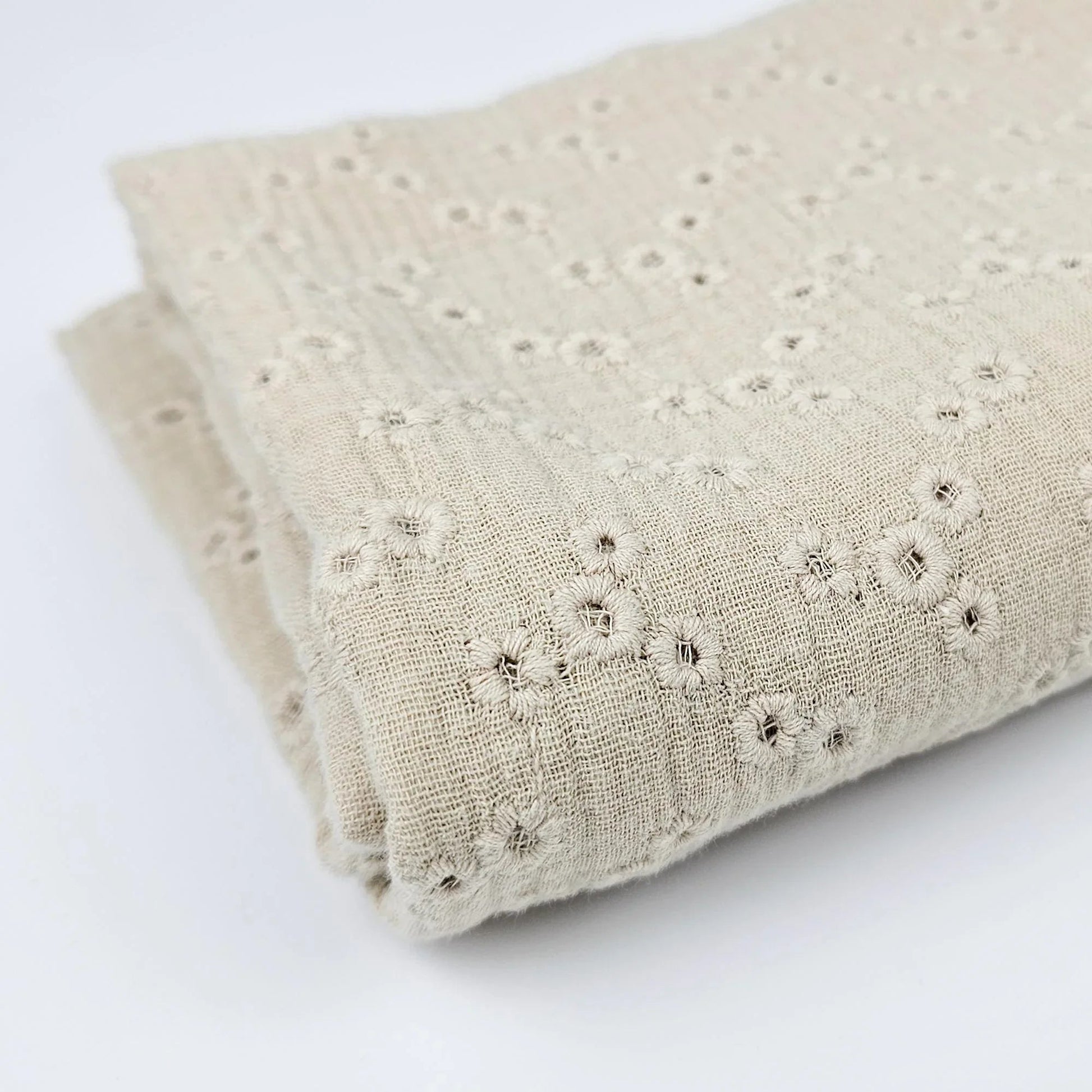 Musselin Embroidery Millefleurs beige Meterware - elli&else