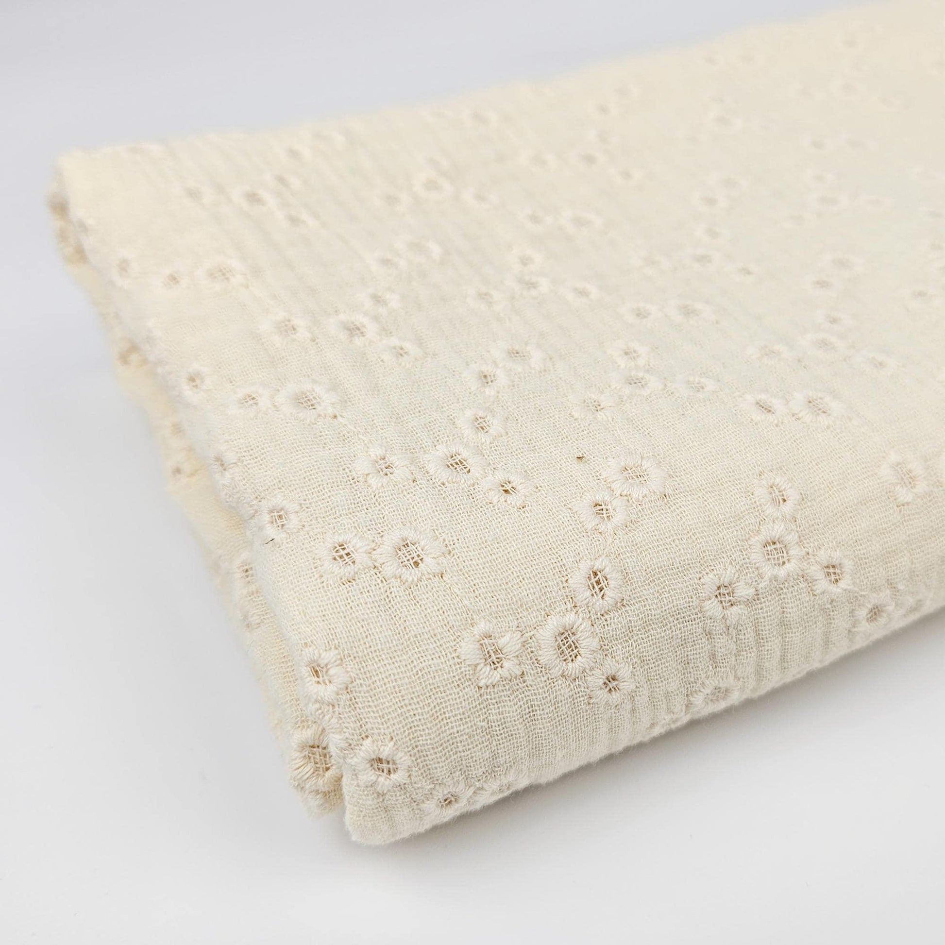 Musselin Embroidery Millefleurs natural Meterware - elli&else