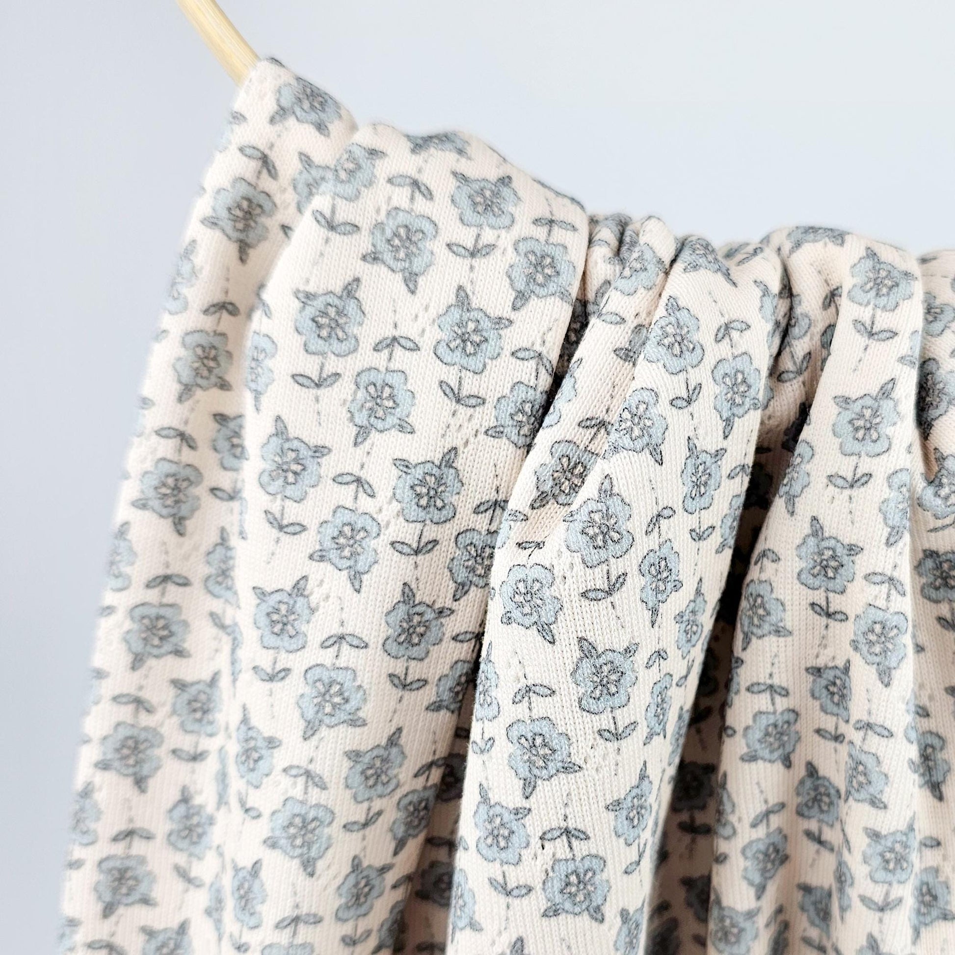 Pointoille Jersey Blue Blossom Meterware - elli&else