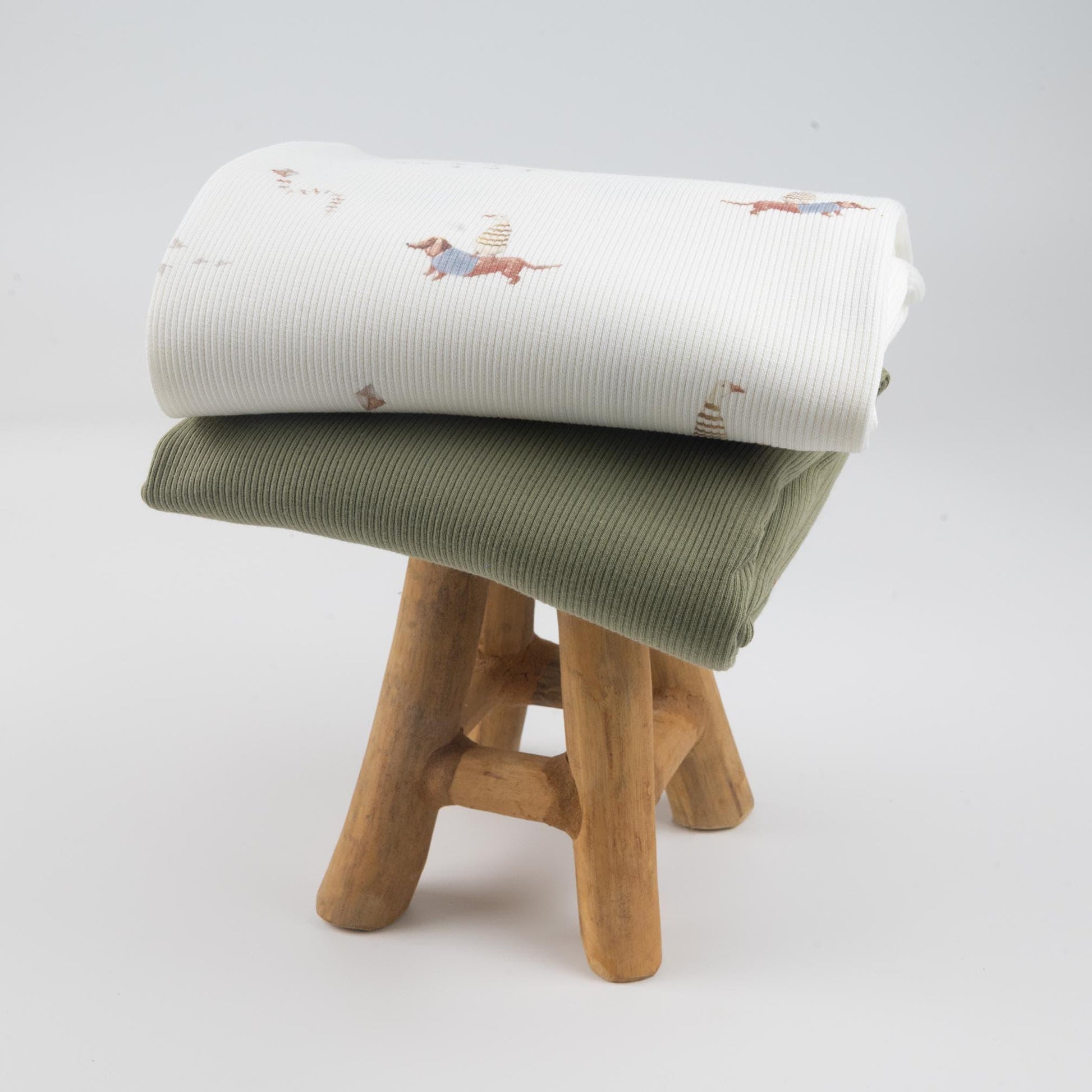 Rippjersey Dackel mit Ente von Family Fabrics - Stoff bei elli&else