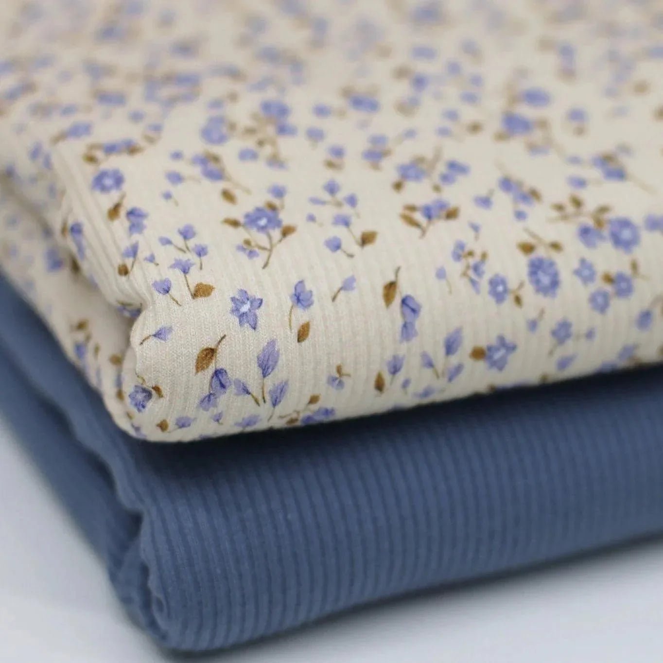Rippjersey Miniblumen blau Meterware - elli&else