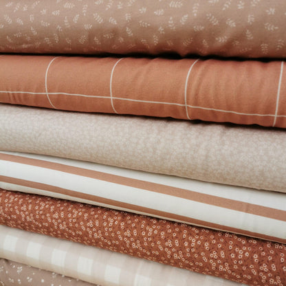 Jersey petit fleur pecannuss braun von Family Fabrics - elli&else